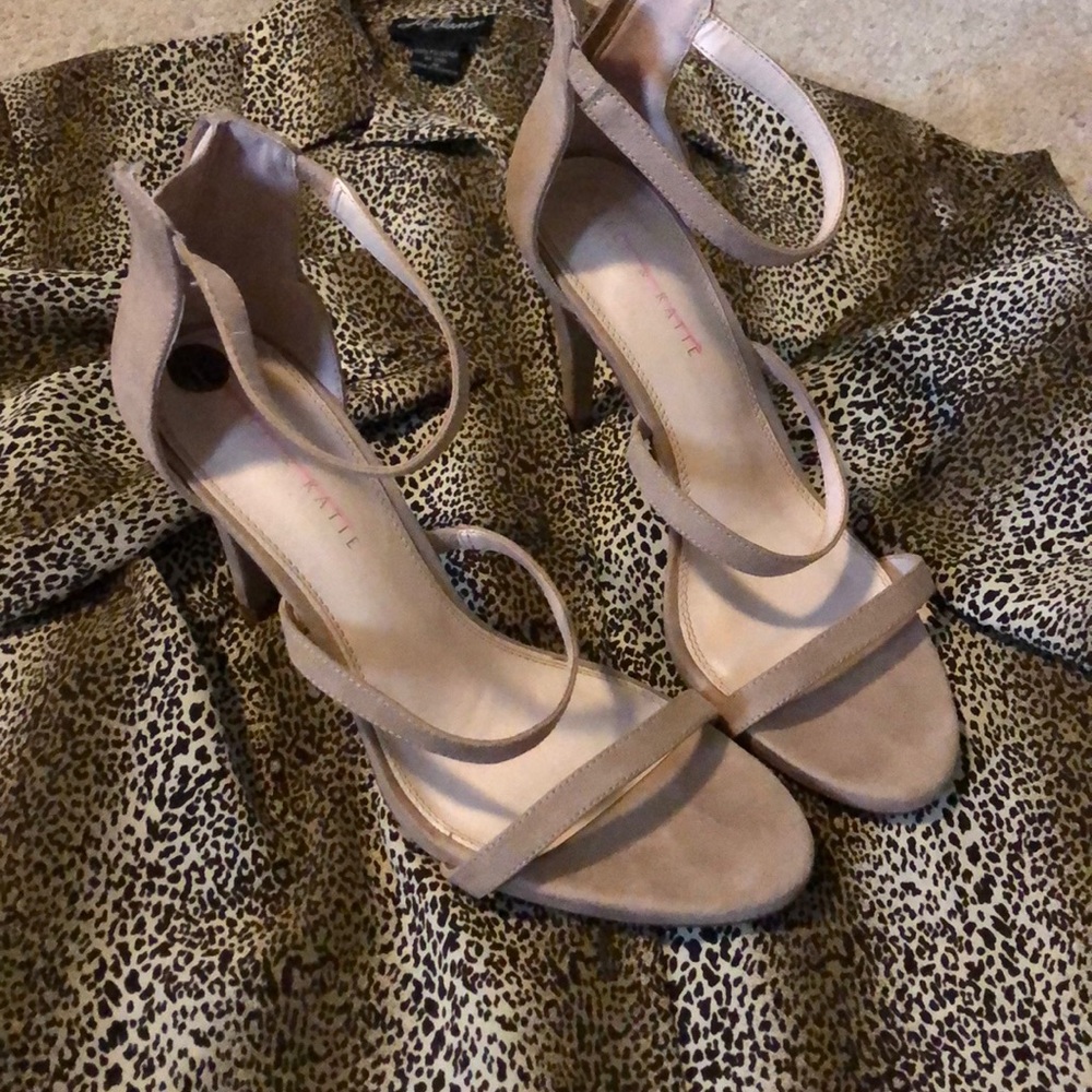 Kelly & Katie Courtnee Sandals Size 10 - Picture 13 of 16